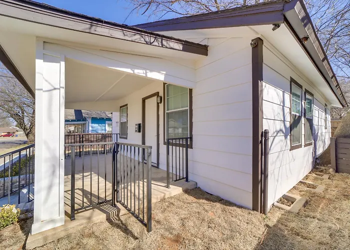 Convenient - 2 Mi To Downtown!