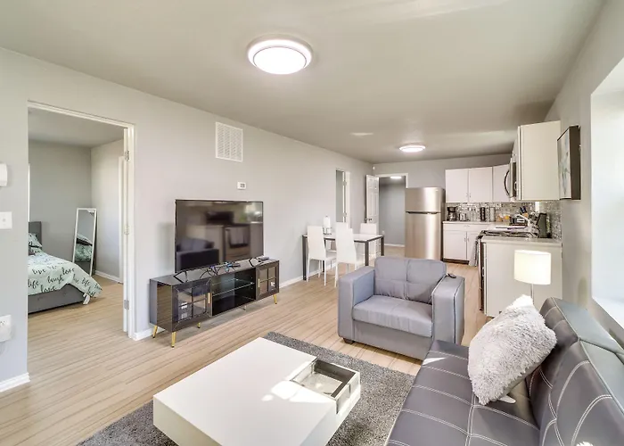 Convenient - 2 Mi To Downtown! Сasa de vacaciones Tulsa