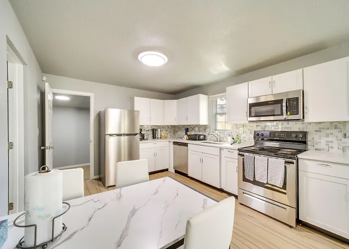 Сasa de vacaciones Convenient - 2 Mi To Downtown! Tulsa